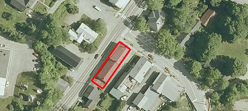 4403 Main St