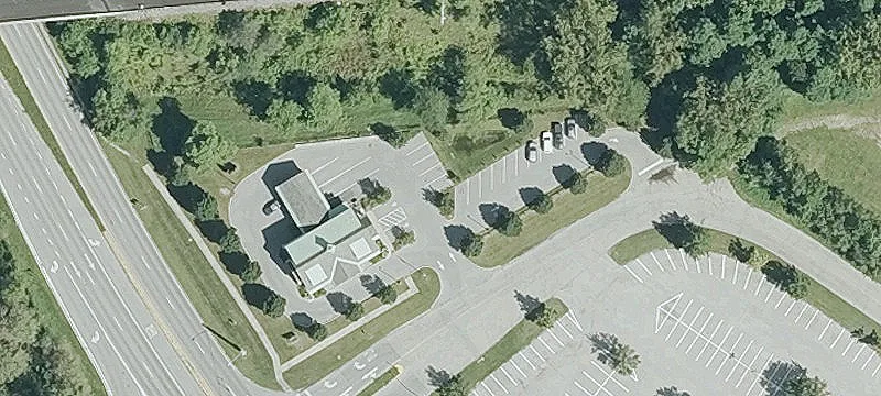 32 Phylis Ln