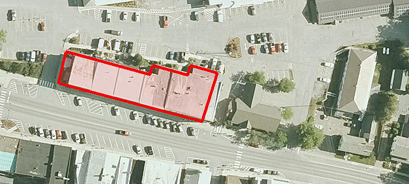 24 Main St