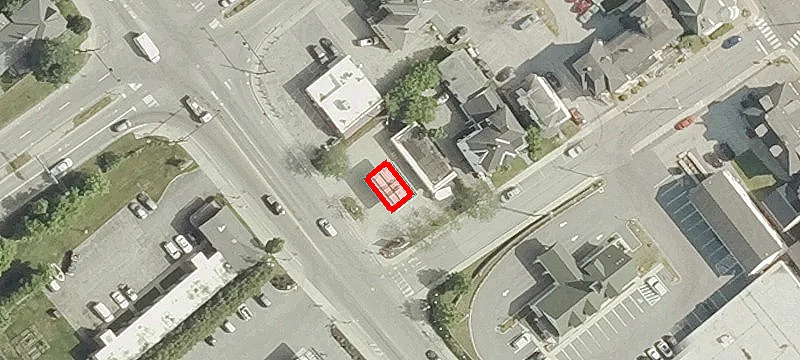 377 Main St