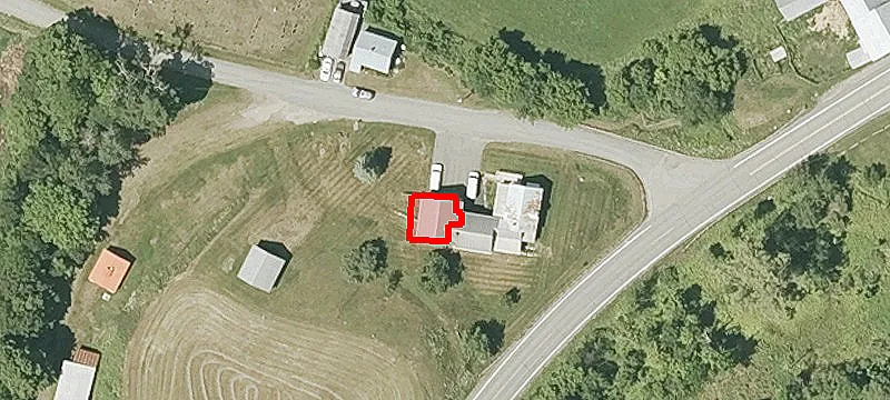 3 Howe Ln