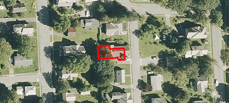 11 Cottage St