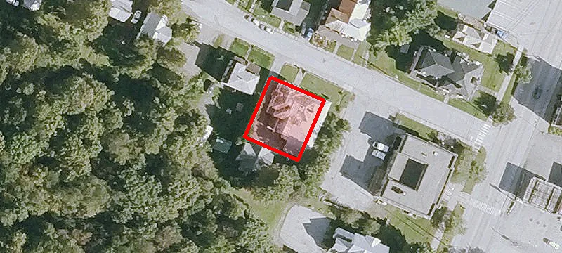 19 School St