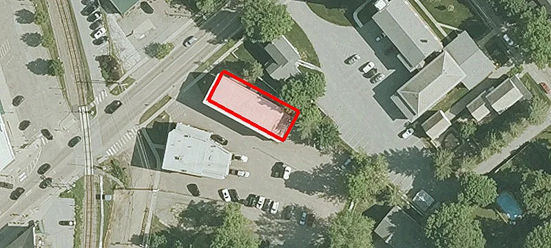 35 Main St