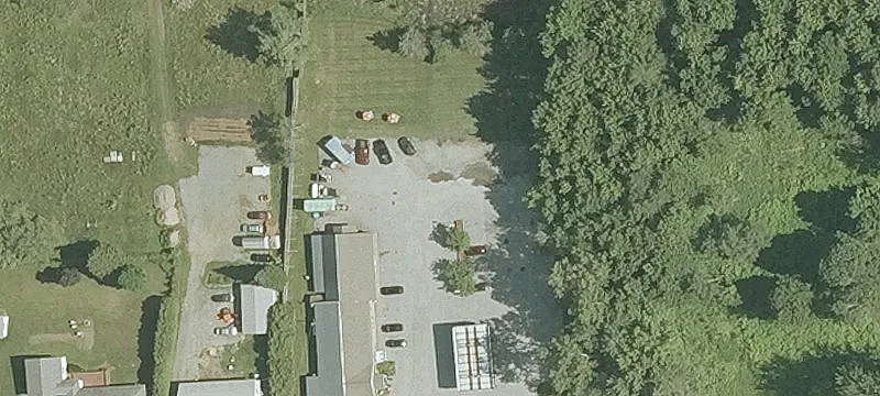 76 Ctr Rd