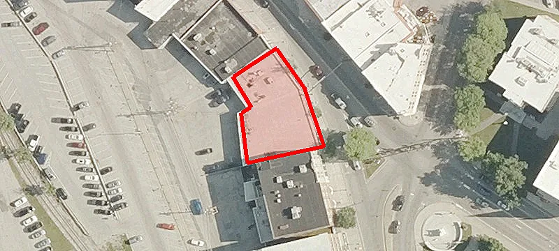 48 Main St