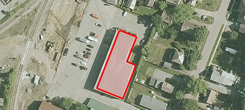 15 Maple St