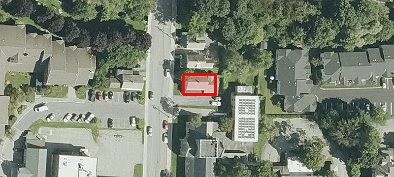 211 School St