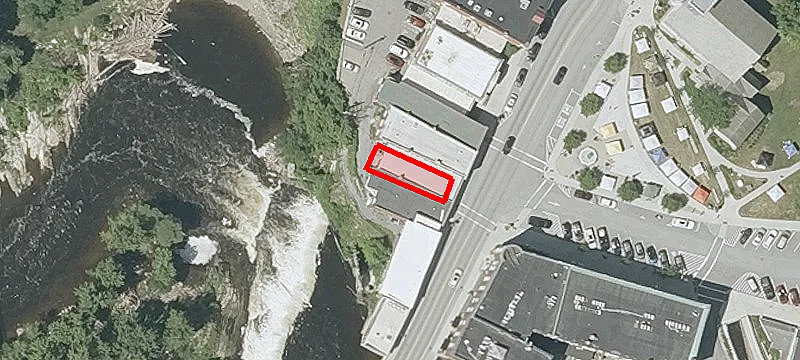 40 Main St