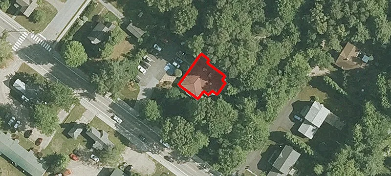 68 Maple St