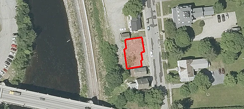 150 Pleasant St