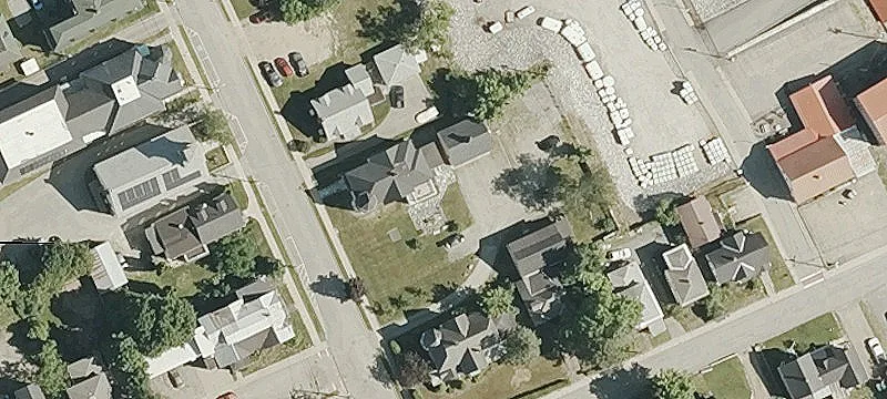 115 2nd St