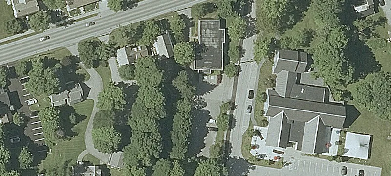 5222 Main St
