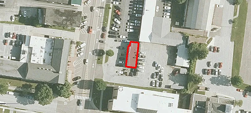 51 Main St