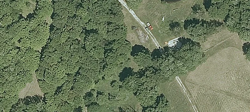 27 Middle Rd