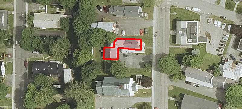 128 Main St