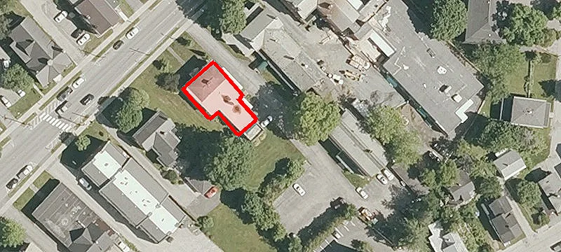 147 Main St