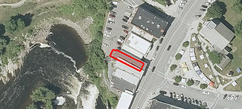 34 Main St