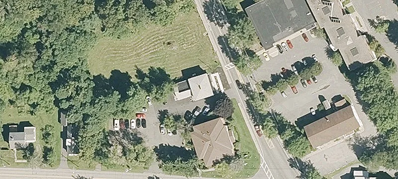 1052 Western Ave