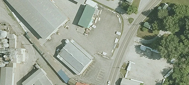 11 Riv St