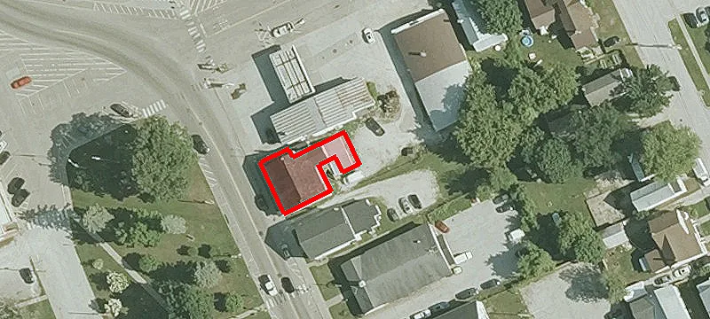 9 Grand Ave