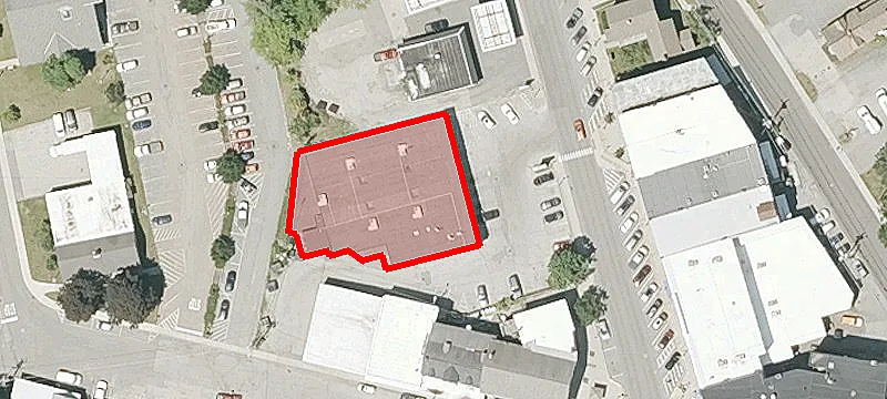 12 Main St