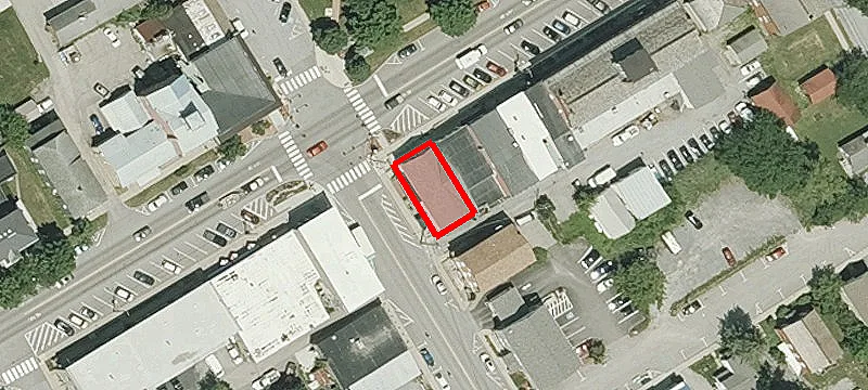 179 Main St