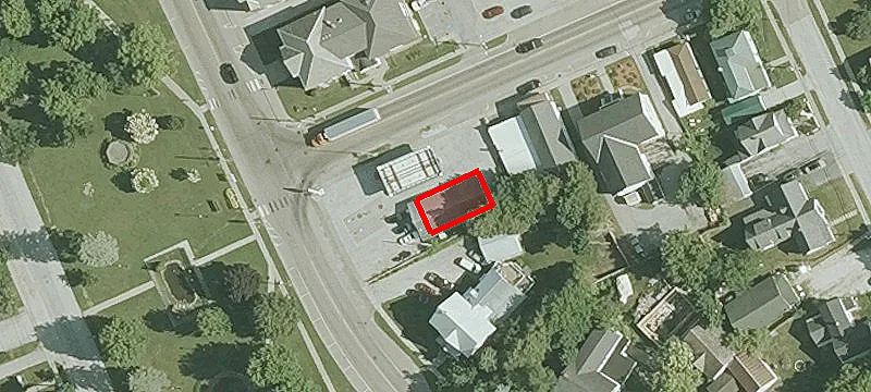 31 Grand Ave