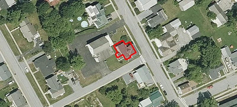 54 Maple St