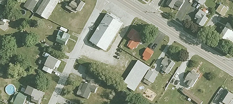 100 Grand Ave