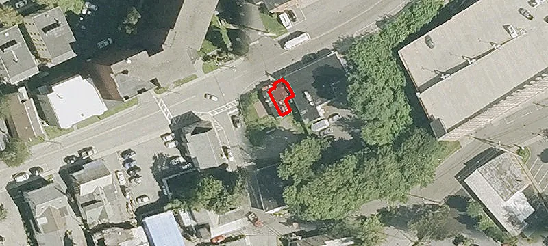 132 Elliot St