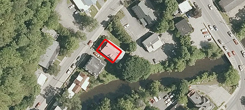 137 Elm St