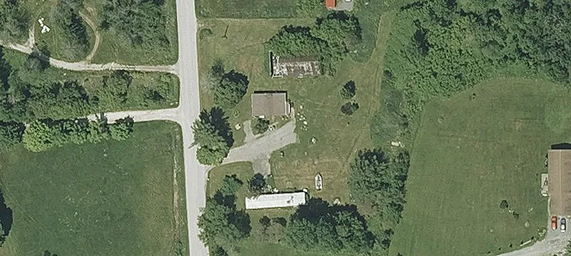 3083 Greenwoods Rd