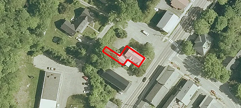 4402 Main St