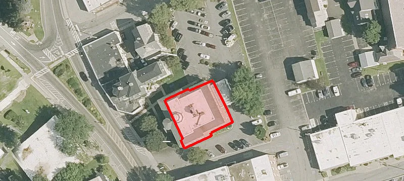 221 Main St