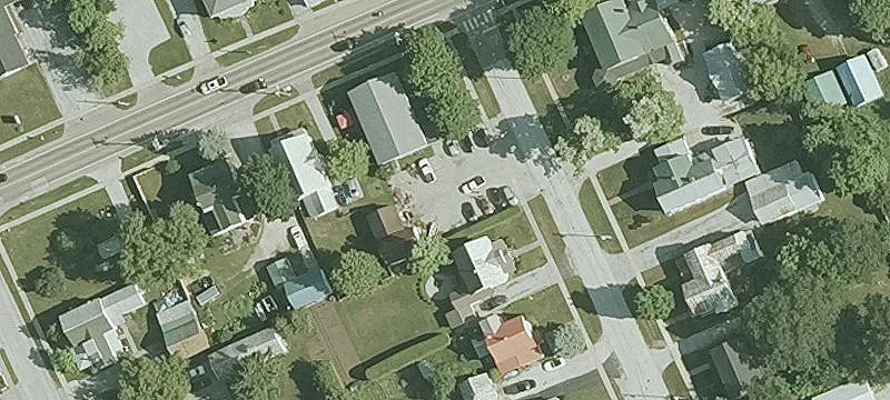 16 Broadway St