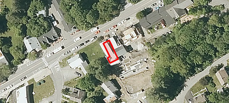 61 Central St