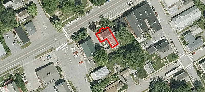 257 Main St