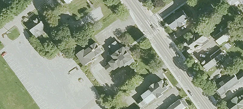 87 Main St