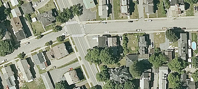 30 Henry St