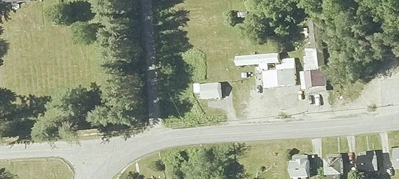 90 Commercial Ave