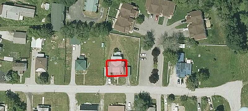81 Vantine Ave
