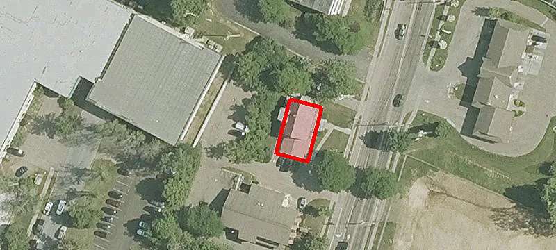 486 Main St