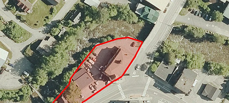 4 Main St