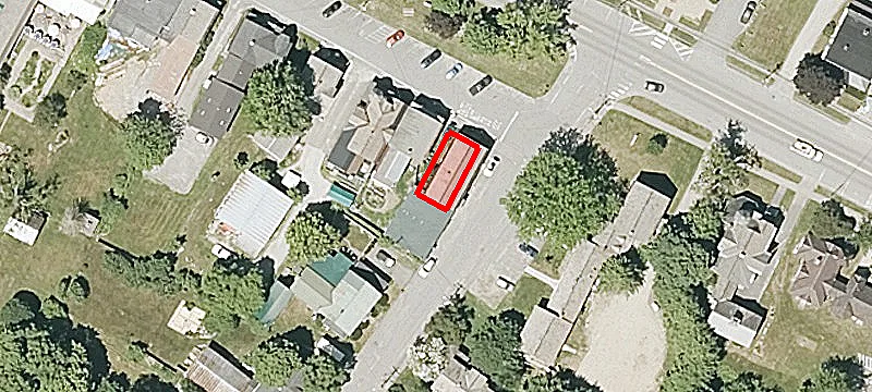 34 School St