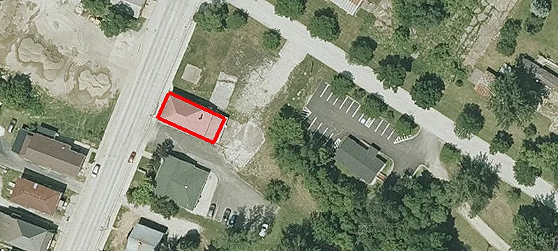 225 Main St