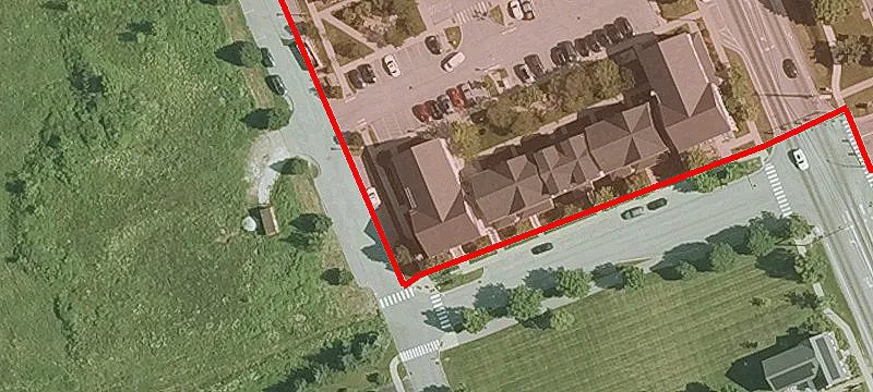 52 Farmall Dr