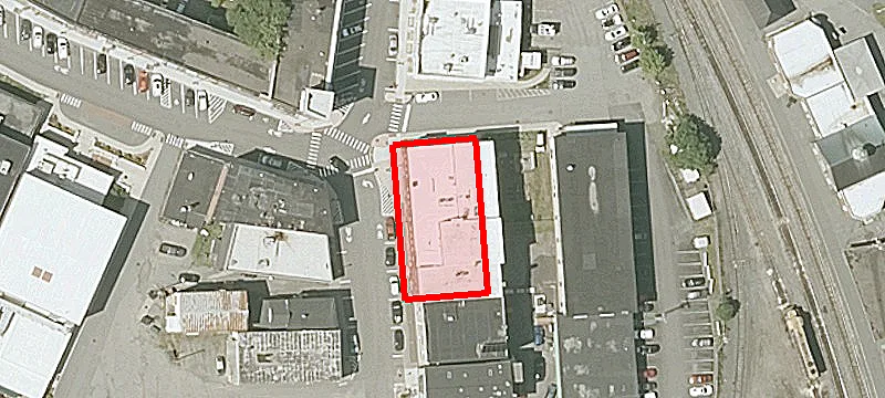 72 Main St