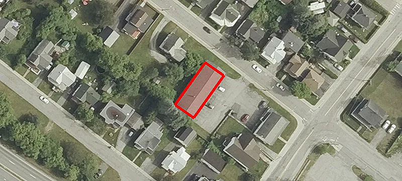 84 Smith St