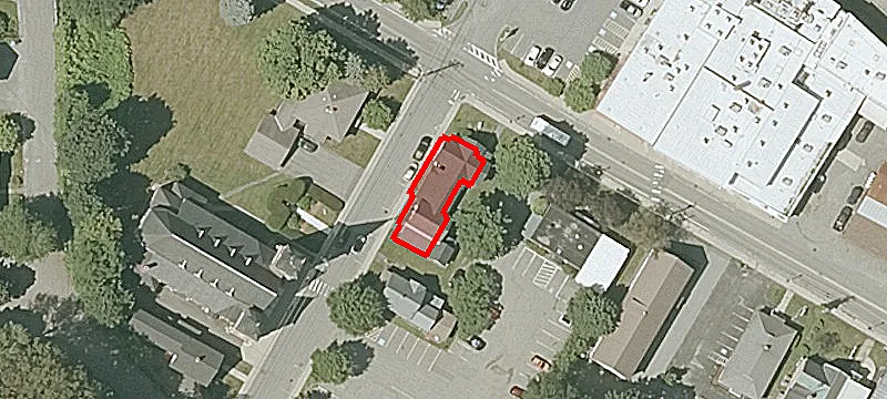 128 Main St